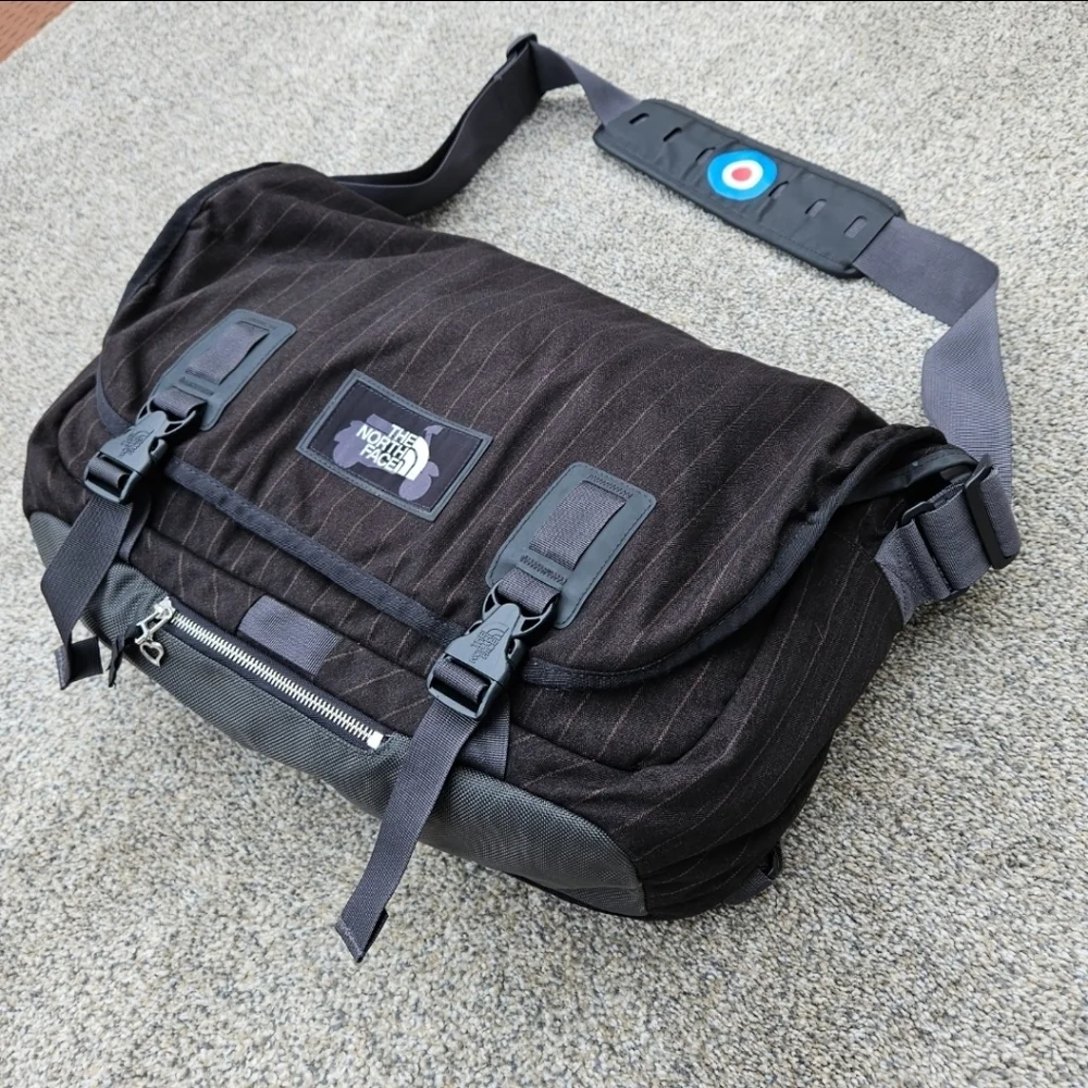 RARE North Face Fausto Crossbody Cycling Messenger Bag Black Moto Pack Backpack